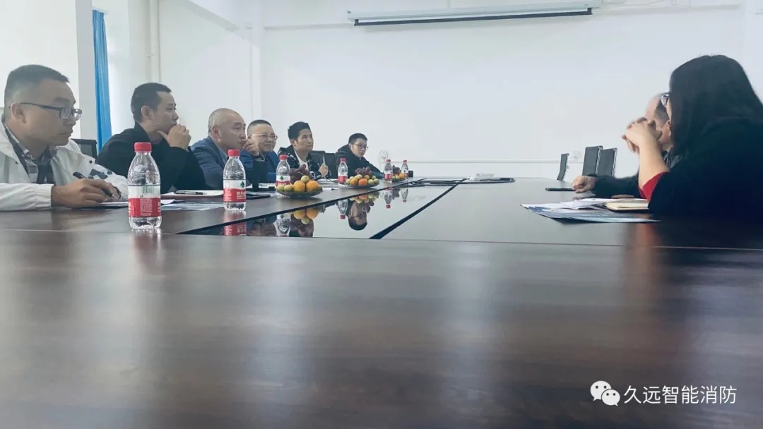 綿陽市安州區(qū)范區(qū)長及工信局領(lǐng)導(dǎo)一行蒞臨我司考察指導(dǎo)工作